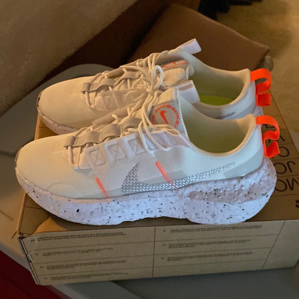 New Women’s Nike shoes